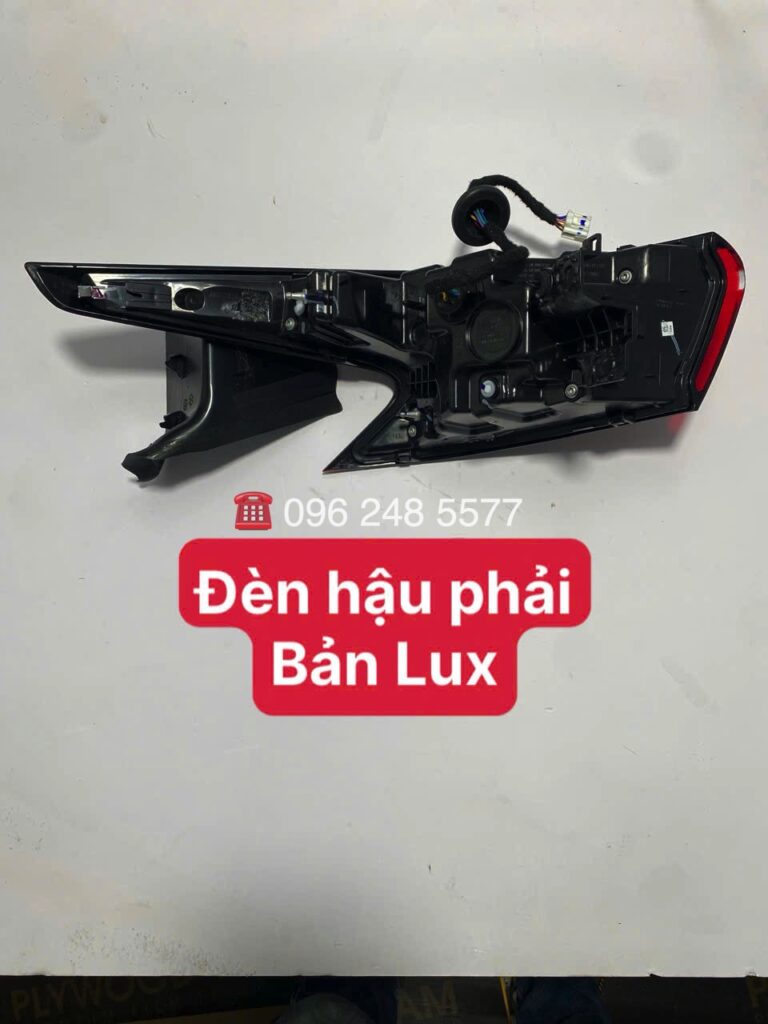 Đèn hậu phải bản lux